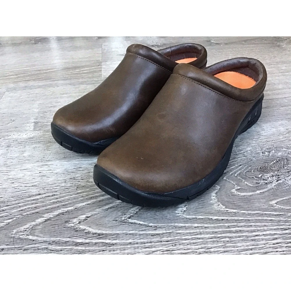 Merrell Encore Nova 2 Clogs Women's Size 7.5 Brown Leather Slip On Mules J598432